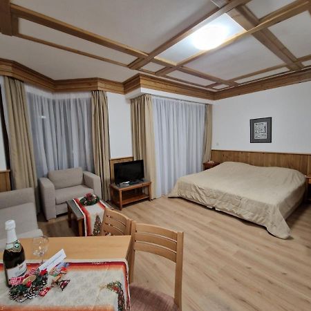 Pirin Golf Private Apartments & Studios Razlog Exterior photo